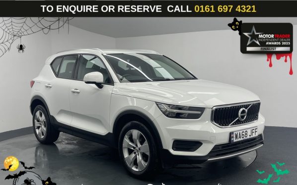 Used 2018 WHITE VOLVO XC40 SUV 2.0 D3 Momentum SUV 5dr Diesel Manual Euro 6 (s/s) (150 ps) (reg. 2018-09-30) for sale in Manchester