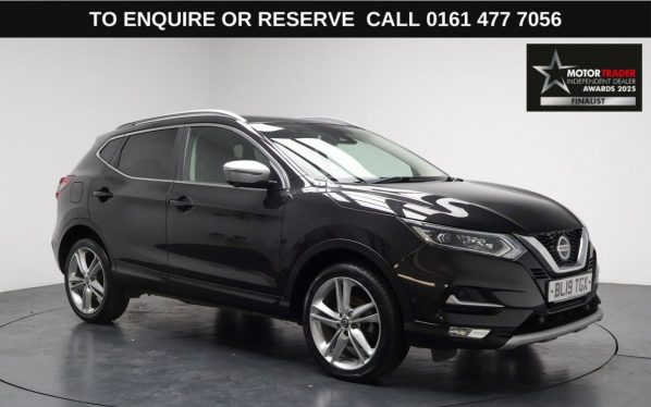 Used 2019 BLACK NISSAN QASHQAI SUV 1.3 DIG-T N-Motion SUV 5dr Petrol Manual Euro 6 (s/s) (140 ps) (reg. 2019-06-26) for sale in Stockport