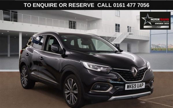 Used 2019 BLACK RENAULT KADJAR SUV 1.3 TCe S Edition SUV 5dr Petrol Manual Euro 6 (s/s) (140 ps) (reg. 2019-09-30) for sale in Stockport