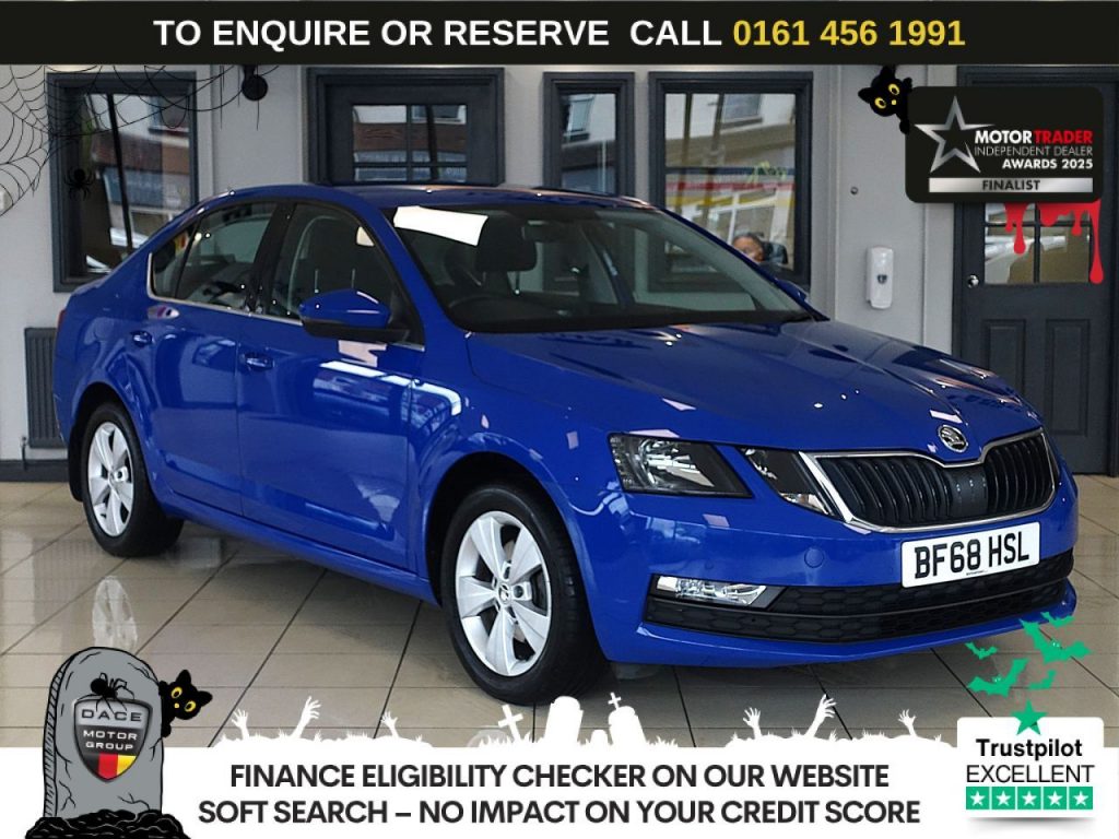 Used 2019 BLUE SKODA OCTAVIA Hatchback 1.0 TSI GPF SE Technology Hatchback 5dr Petrol DSG Euro 6 (s/s) (115 ps) (reg. 2019-01-02) for sale in Wilmslow