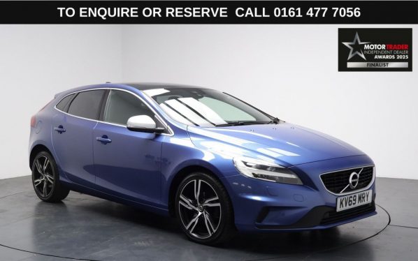 Used 2019 BLUE VOLVO V40 Hatchback 2.0 D2 R-Design Edition Hatchback 5dr Diesel Manual Euro 6 (s/s) (120 ps) (reg. 2019-10-31) for sale in Stockport