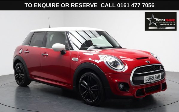Used 2019 RED MINI HATCH Hatchback 2.0 Cooper S Sport Hatchback 5dr Petrol Manual Euro 6 (s/s) (192 ps) (reg. 2019-10-31) for sale in Stockport