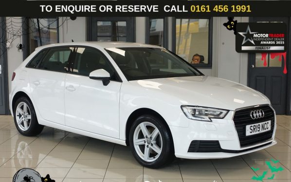 Used 2019 WHITE AUDI A3 Hatchback 1.0 TFSI 30 SE Technik Sportback 5dr Petrol Manual Euro 6 (s/s) (116 ps) (reg. 2019-04-10) for sale in Wilmslow