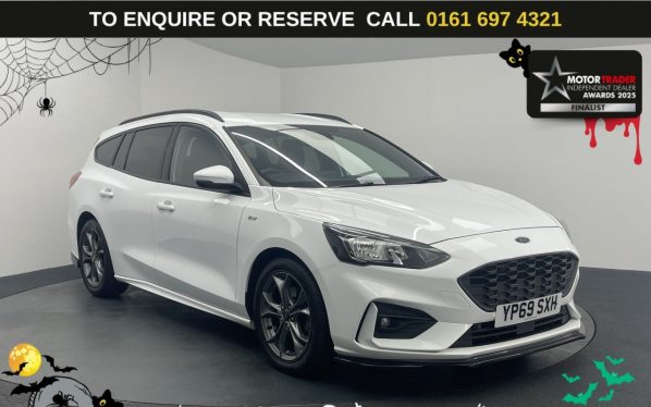 Used 2019 WHITE FORD FOCUS Estate 1.0T EcoBoost ST-Line Estate 5dr Petrol Manual Euro 6 (s/s) (125 ps) (reg. 2019-10-10) for sale in Manchester