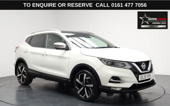 Used 2019 WHITE NISSAN QASHQAI SUV 1.3 DIG-T Tekna+ SUV 5dr Petrol Manual Euro 6 (s/s) (140 ps) (reg. 2019-04-27) for sale in Stockport
