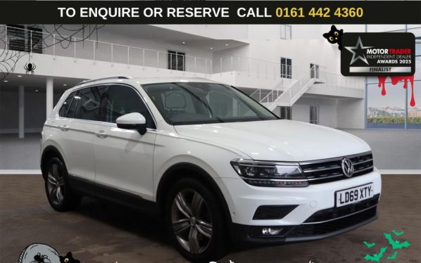 Used 2019 WHITE VOLKSWAGEN TIGUAN SUV 2.0 TSI SEL SUV 5dr Petrol DSG 4Motion Euro 6 (s/s) (190 ps) (reg. 2019-10-25) for sale in Altrincham