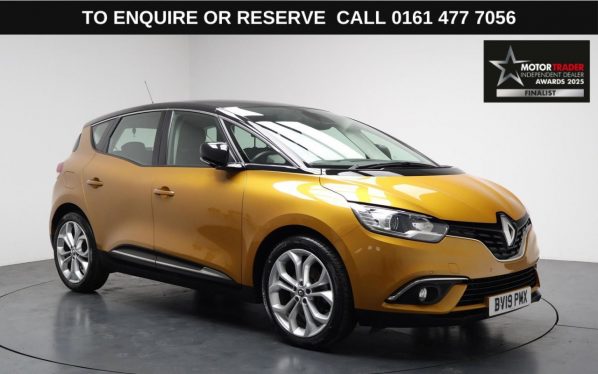 Used 2019 YELLOW RENAULT SCENIC MPV 1.3 TCe Iconic MPV 5dr Petrol Manual Euro 6 (s/s) (140 ps) (reg. 2019-03-01) for sale in Stockport