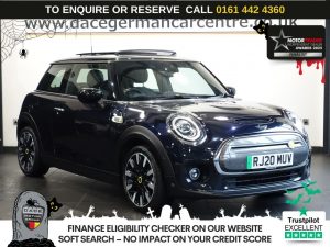 Used 2020 BLACK MINI Electric Hatch Hatchback Cooper SE 32.6kWh Level 3 Hatchback 3dr Electric Auto (184 ps) (reg. 2020-08-10) for sale in Altrincham