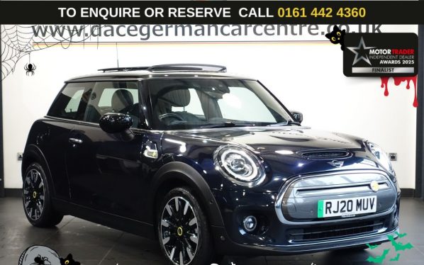 Used 2020 BLACK MINI Electric Hatch Hatchback Cooper SE 32.6kWh Level 3 Hatchback 3dr Electric Auto (184 ps) (reg. 2020-08-10) for sale in Altrincham