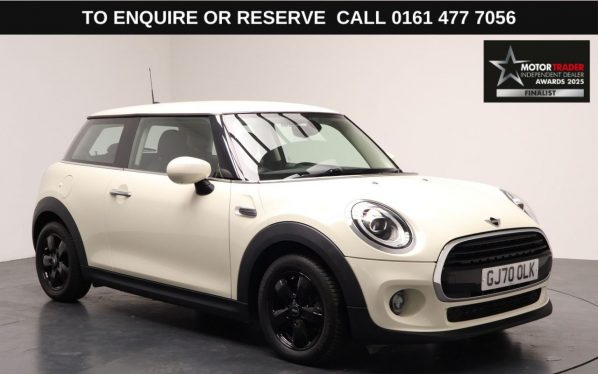 Used 2020 WHITE MINI HATCH Hatchback 1.5 Cooper Classic Hatchback 3dr Petrol Manual Euro 6 (s/s) (136 ps) (reg. 2020-09-22) for sale in Stockport