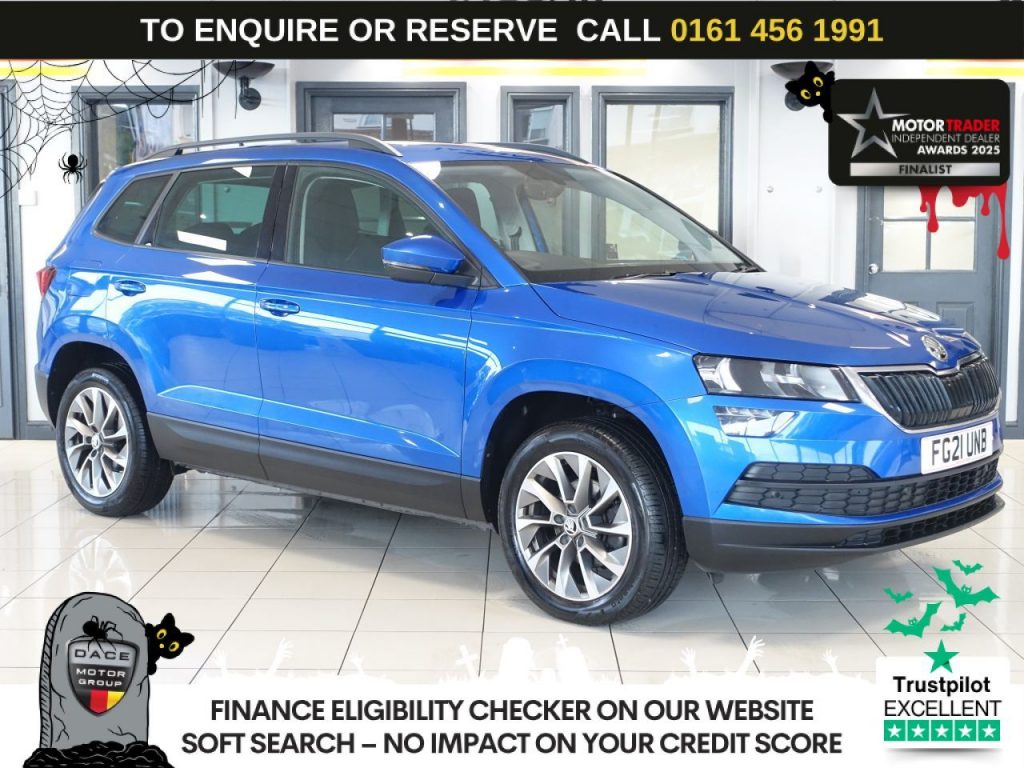 Used 2021 BLUE SKODA KAROQ SUV 2.0 TDI SE Drive SUV 5dr Diesel DSG Euro 6 (s/s) (116 ps) (reg. 2021-05-26) for sale in Wilmslow