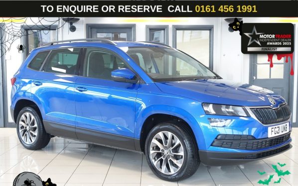 Used 2021 BLUE SKODA KAROQ SUV 2.0 TDI SE Drive SUV 5dr Diesel DSG Euro 6 (s/s) (116 ps) (reg. 2021-05-26) for sale in Wilmslow