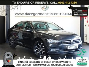 Used 2021 GREY VOLKSWAGEN PASSAT Saloon 1.5 TSI EVO SEL Saloon 4dr Petrol DSG Euro 6 (s/s) (150 ps) (reg. 2021-07-05) for sale in Altrincham
