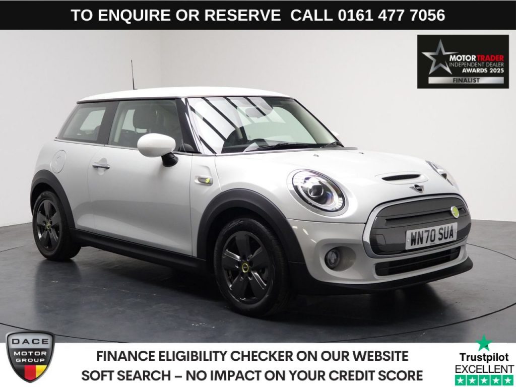 Used 2021 SILVER MINI Electric Hatch Hatchback Cooper SE 32.6kWh Level 1 Hatchback 3dr Electric Auto (184 ps) (reg. 2021-01-29) for sale in Stockport
