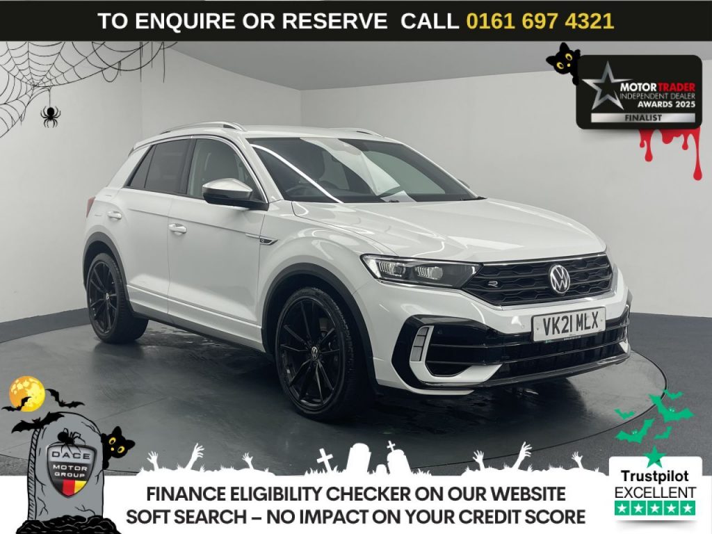 Used 2021 WHITE VOLKSWAGEN T-ROC SUV 2.0 TSI R SUV 5dr Petrol DSG 4Motion Euro 6 (s/s) (300 ps) (reg. 2021-03-31) for sale in Manchester