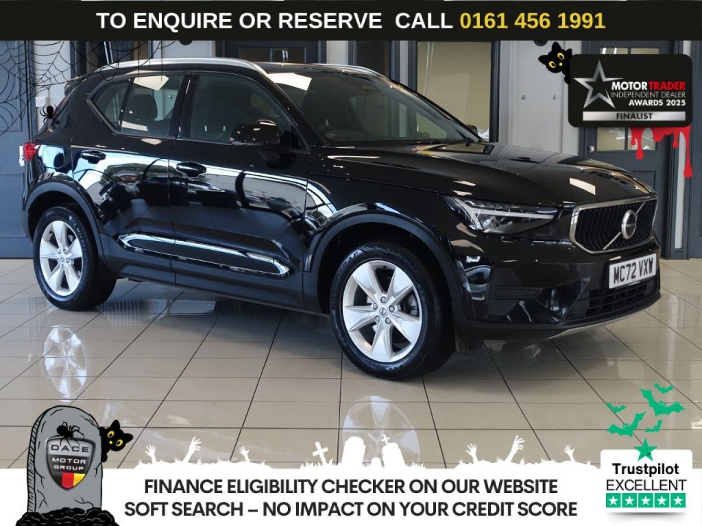 Used 2023 BLACK VOLVO XC40 SUV 2.0 B3 MHEV Core SUV 5dr Petrol Hybrid DCT Auto Euro 6 (s/s) (163 ps) (reg. 2023-01-26) for sale in Wilmslow