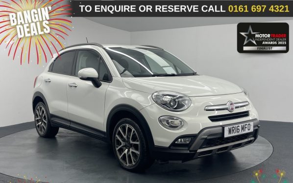 Used 2016 WHITE FIAT 500X SUV 1.6 MultiJetII Cross Plus SUV 5dr Diesel Manual Euro 6 (s/s) (120 ps) (reg. 2016-03-31) for sale in Manchester