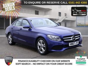 Used 2017 BLUE MERCEDES-BENZ C-CLASS Saloon 2.1 C220d SE Executive Edition Saloon 4dr Diesel G-Tronic+ Euro 6 (s/s) (170 ps) (reg. 2017-10-31) for sale in Altrincham