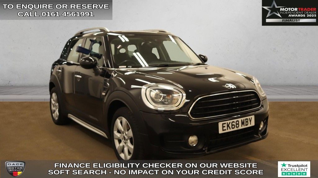 Used 2018 BLACK MINI COUNTRYMAN SUV 1.5 GPF Cooper SUV 5dr Petrol Manual Euro 6 (s/s) (136 ps) (reg. 2018-09-29) for sale in Wilmslow