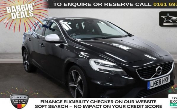 Used 2018 BLACK VOLVO V40 Hatchback 2.0 T2 GPF R-Design Hatchback 5dr Petrol Manual Euro 6 (s/s) (122 ps) (reg. 2018-09-29) for sale in Manchester