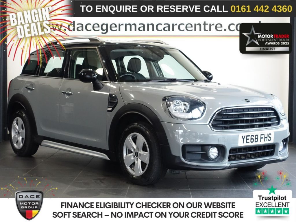 Used 2018 GREY MINI COUNTRYMAN SUV 1.5 GPF Cooper SUV 5dr Petrol Manual Euro 6 (s/s) (136 ps) (reg. 2018-10-24) for sale in Altrincham