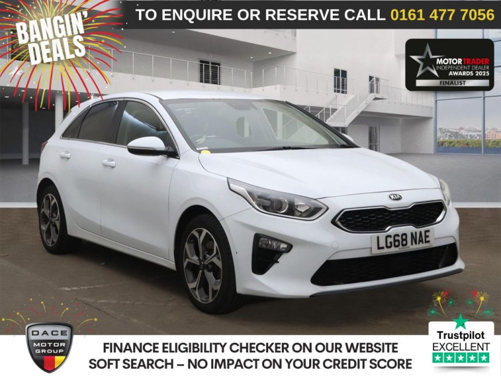 Used 2018 WHITE KIA CEED Hatchback 1.6 CRDi 3 Hatchback 5dr Diesel Manual Euro 6 (s/s) (114 bhp) (reg. 2018-09-28) for sale in Stockport