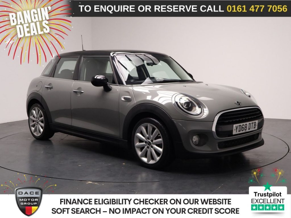 Used 2019 GREY MINI HATCH Hatchback 1.5 Cooper Classic Hatchback 5dr Petrol Steptronic Euro 6 (s/s) (136 ps) (reg. 2019-01-31) for sale in Stockport