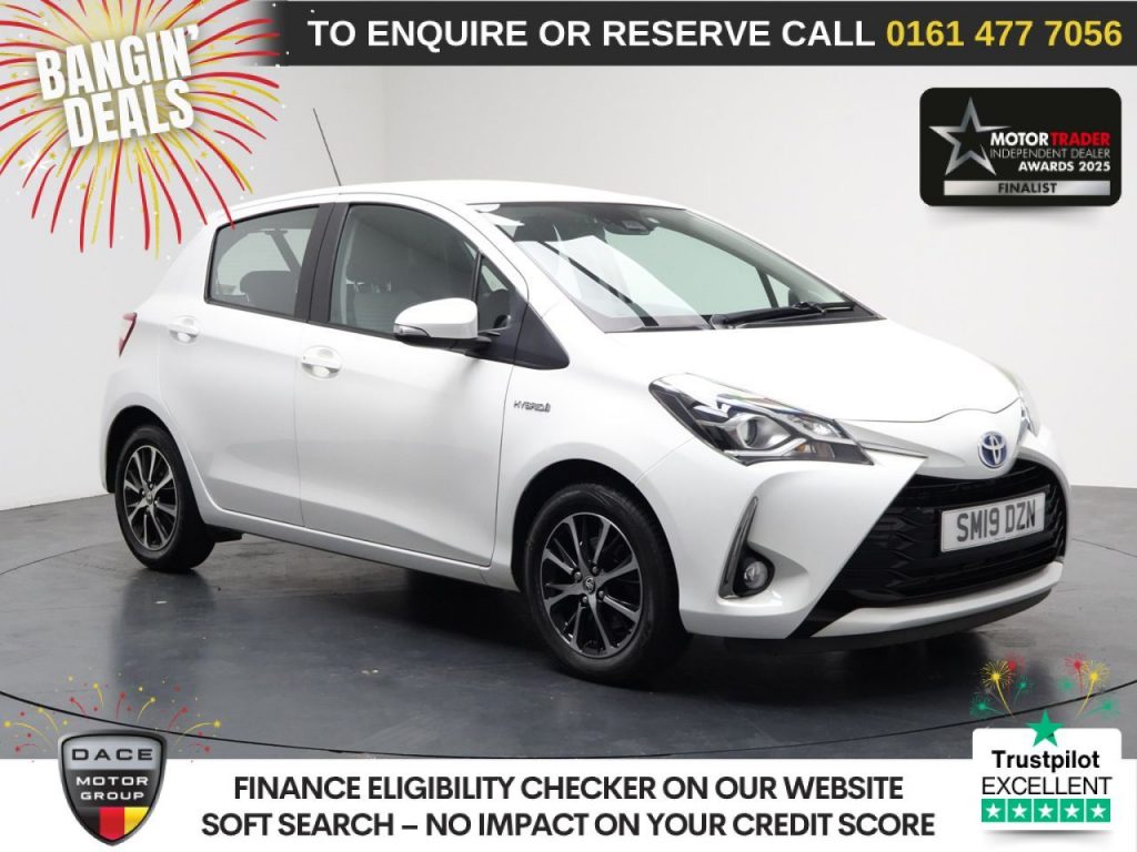 Used 2019 WHITE TOYOTA YARIS Hatchback 1.5 VVT-h Icon Tech Hatchback 5dr Petrol Hybrid E-CVT Euro 6 (s/s) (100 ps) (reg. 2019-06-26) for sale in Stockport