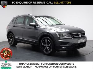 Used 2017 GREY VOLKSWAGEN TIGUAN SUV 1.4 TSI SE Navigation SUV 5dr Petrol Manual Euro 6 (s/s) (150 ps) (reg. 2017-10-13) for sale in Stockport