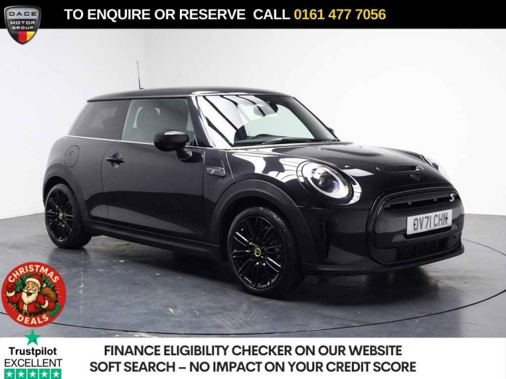 Used 2021 BLACK MINI Electric Hatch Hatchback Cooper SE 32.6kWh Level 2 Hatchback 3dr Electric Auto (184 ps) (reg. 2021-10-30) for sale in Stockport