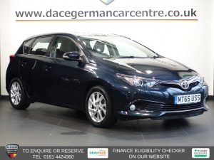 Used 2015 GREY TOYOTA AURIS Hatchback 1.2 VVT-i Business Edition Hatchback 5dr Petrol Manual Euro 6 (s/s) (116 ps) (reg. 2015-10-15) for sale in Altrincham