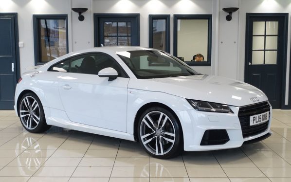 Used 2015 WHITE AUDI TT Coupe 2.0 TFSI S line Coupe 3dr Petrol Manual Euro 6 (s/s) (230 ps) (reg. 2015-07-14) for sale in Altrincham