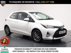 Used 2015 WHITE TOYOTA YARIS Hatchback 1.33 Dual VVT-i Icon Hatchback 3dr Petrol Manual Euro 5 Euro 5 (99 ps) (reg. 2015-03-05) for sale in Stockport