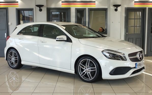 Used 2016 WHITE MERCEDES-BENZ A-CLASS Hatchback 1.6 A160 AMG Line (Premium) Hatchback 5dr Petrol 7G-DCT Euro 6 (s/s) (102 ps) (reg. 2016-10-31) for sale in Altrincham