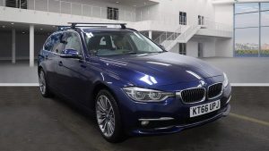 Used 2017 BLUE BMW 3 SERIES Estate 2.0 320d Luxury Touring 5dr Diesel Auto xDrive Euro 6 (s/s) (190 ps) (reg. 2017-02-10) for sale in Manchester