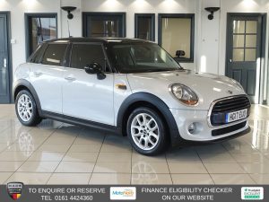 Used 2017 SILVER MINI HATCH Hatchback 1.5 Cooper Hatchback 5dr Petrol Auto Euro 6 (s/s) (136 ps) (reg. 2017-05-20) for sale in Altrincham