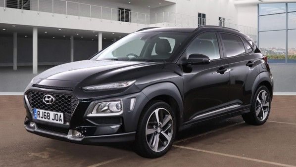 Used 2018 BLACK HYUNDAI KONA SUV 1.0 T-GDi Blue Drive Premium SE SUV 5dr Petrol Manual Euro 6 (s/s) (120 ps) (reg. 2018-12-31) for sale in Manchester
