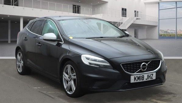 Used 2018 BLACK VOLVO V40 Hatchback 2.0 T3 R-Design Pro Hatchback 5dr Petrol Manual Euro 6 (s/s) (152 ps) (reg. 2018-04-30) for sale in Manchester