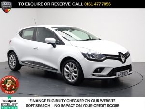 Used 2018 WHITE RENAULT CLIO Hatchback 0.9 TCe Dynamique Nav Hatchback 5dr Petrol Manual Euro 6 (s/s) (90 ps) (reg. 2018-04-30) for sale in Stockport