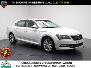 Used 2018 WHITE SKODA SUPERB Hatchback 1.4 TSI ACT SE Hatchback 5dr Petrol DSG Euro 6 (s/s) (150 ps) (reg. 2018-01-15) for sale in Stockport