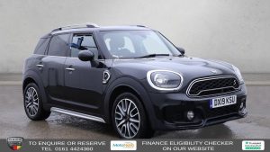 Used 2019 BLACK MINI COUNTRYMAN SUV 2.0 Cooper S Sport SUV 5dr Petrol Steptronic Euro 6 (s/s) (192 ps) (reg. 2019-03-01) for sale in Altrincham