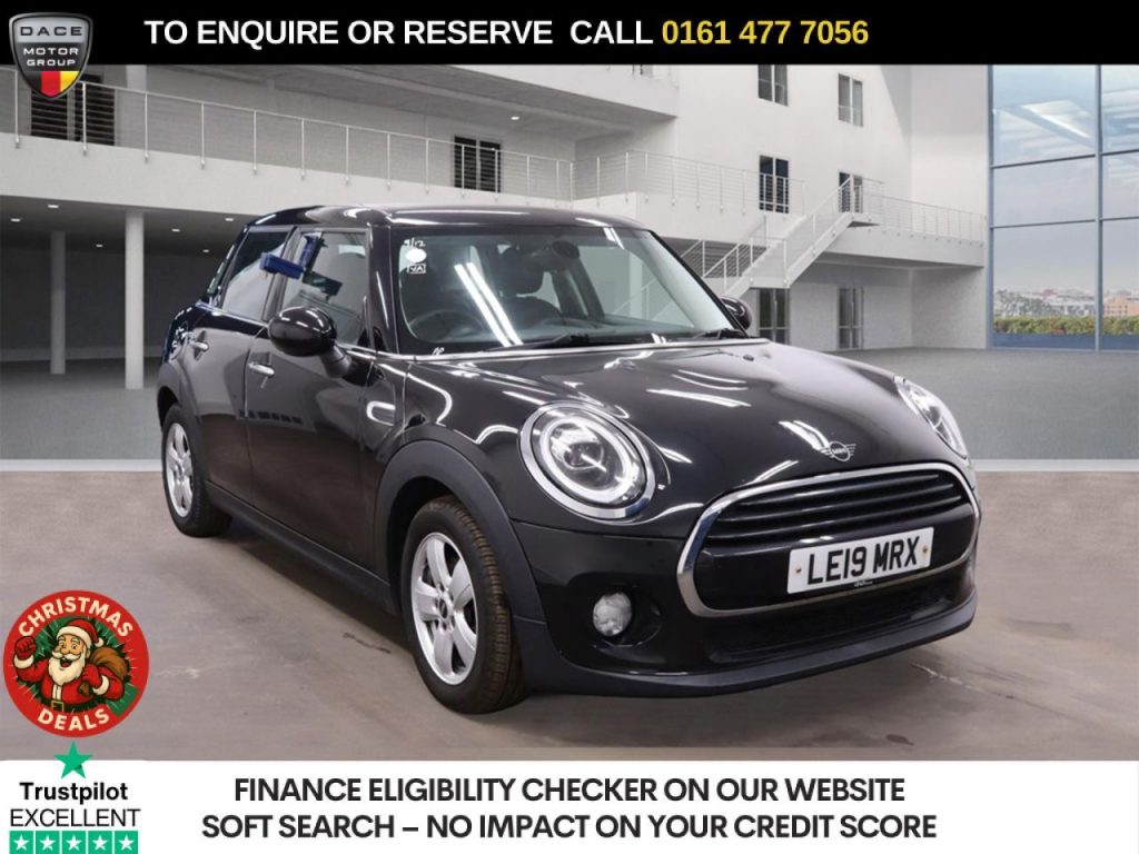 Used 2019 BLACK MINI HATCH Hatchback 1.5 Cooper Classic Hatchback 5dr Petrol Manual Euro 6 (s/s) (136 ps) (reg. 2019-06-27) for sale in Stockport