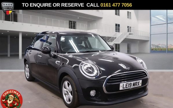 Used 2019 BLACK MINI HATCH Hatchback 1.5 Cooper Classic Hatchback 5dr Petrol Manual Euro 6 (s/s) (136 ps) (reg. 2019-06-27) for sale in Stockport