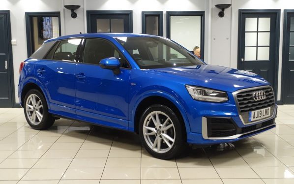 Used 2019 BLUE AUDI Q2 SUV 1.5 TFSI CoD 35 S line SUV 5dr Petrol Manual Euro 6 (s/s) (150 ps) (reg. 2019-03-29) for sale in Altrincham