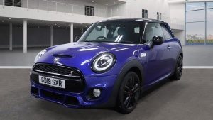 Used 2019 BLUE MINI HATCH Hatchback 2.0 Cooper S Sport Hatchback 3dr Petrol Manual Euro 6 (s/s) (192 ps) (reg. 2019-05-18) for sale in Manchester