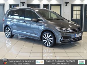 Used 2019 GREY VOLKSWAGEN TOURAN MPV 1.5 TSI EVO R-Line MPV 5dr Petrol DSG Euro 6 (s/s) (150 ps) (reg. 2019-04-30) for sale in Altrincham