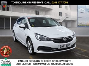 Used 2019 WHITE VAUXHALL ASTRA Hatchback 1.4i Turbo SRi VX Line Nav Hatchback 5dr Petrol Manual Euro 6 (150 ps) (reg. 2019-03-31) for sale in Stockport