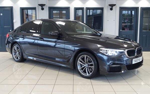 Used 2020 GREY BMW 5 SERIES Saloon 2.0 520i GPF M Sport Saloon 4dr Petrol Auto Euro 6 (s/s) (184 ps) (reg. 2020-01-27) for sale in Altrincham