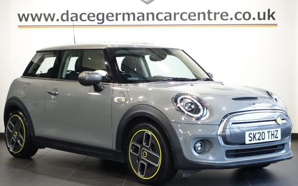 Used 2020 GREY MINI Electric Hatch Hatchback Cooper SE 32.6kWh Level 1 Hatchback 3dr Electric Auto (184 ps) (reg. 2020-08-13) for sale in Altrincham
