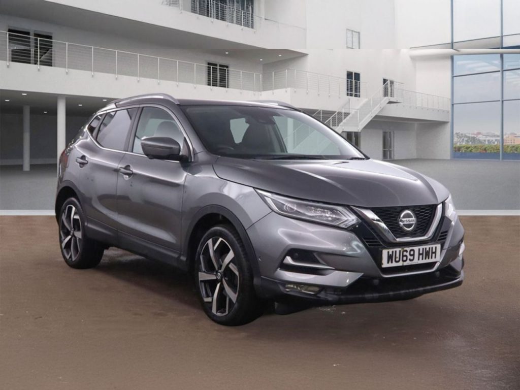 Used 2020 GREY NISSAN QASHQAI SUV 1.3 DIG-T Tekna SUV 5dr Petrol Manual Euro 6 (s/s) (140 ps) (reg. 2020-01-20) for sale in Stockport